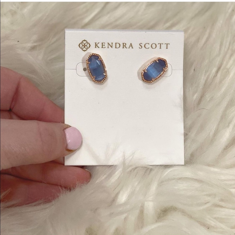 Kendra Scott studs BRAND NEW